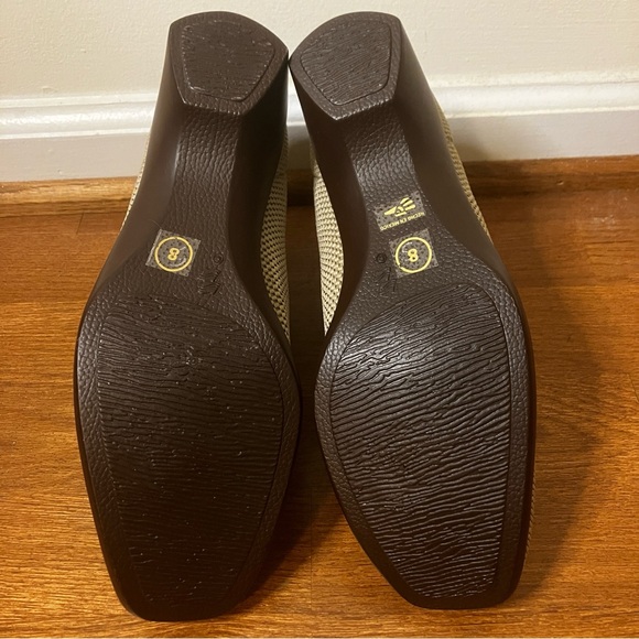 Borne Lightweight Tan Wedge Ankle Boots NWOT - Picture 9 of 10